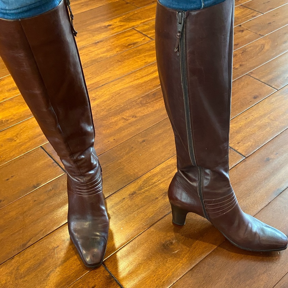 Salvatore Ferragamo for Saks 5th Ave cordovan leather boots sz 7B side zip